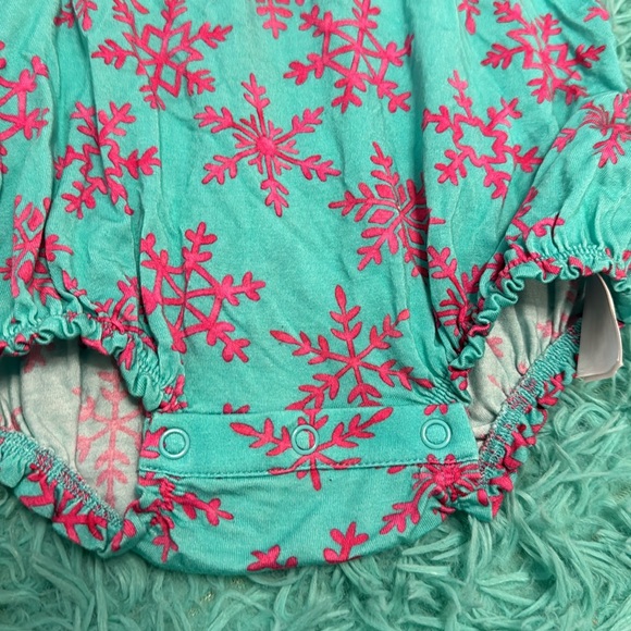 Posh peanut queen of snowflakes bubble romper - Picture 3 of 4